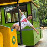 Rati Pandey Instagram - Take on risks and ride the journey called ‘Life’ with no regrets❤️ . . . . . #instapicture #ratipandey #tramride #patnazoo #youtubechannel #morningwalks