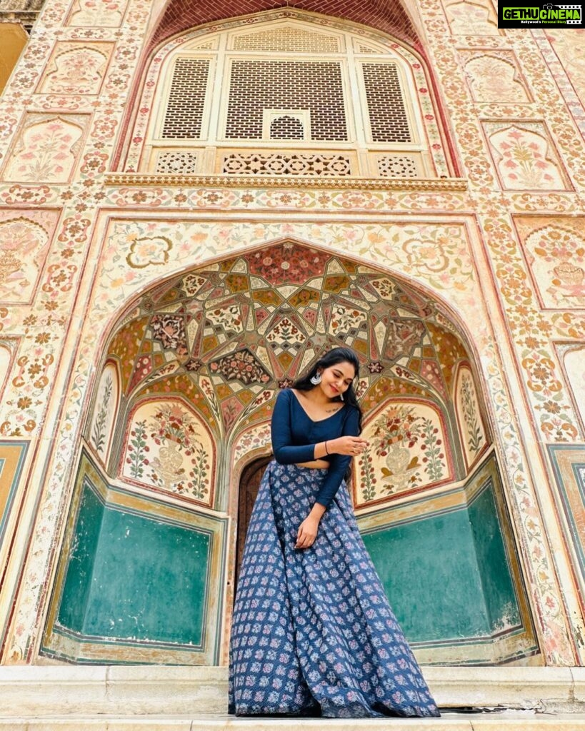 Rebecca Santhosh Instagram - Jaipur 📍 . . . Costume : @bybbecca Amber Fort, Pink City, Rajastan