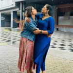 Rebecca Santhosh Instagram - My cutie @rebecca.santhosh . . #love #frnds #rebecca #anshithaanji #neverending #cute #sisterlove #happy #care #instagood #instadaily