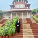 Reshma Rathore Instagram - “The rule of law is the basis for any democracy. And without the rule of law in democracy, you have chaos.” #reshmarathore #supremecourtlawyer #supremecourtofindia #lawandjustice #yatodharmastatojayaḥ #advocacia #happiness #joy #socialstanding #protection #peace #security Supreme Court of India