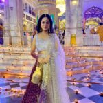 Reshma Rathore Instagram - Happy #Diwali🪔 #reshmarathore #southindianactress #supremecourtlawyer