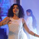 Rima Kallingal Instagram - Midnight stage rehearsals with my girls, my team 💙! @mamangamindia performing today at @anweshiwomen show. 📸 by @jaisonmadany. #artistlife #performance #performanceart