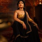 Rima Kallingal Instagram - Queen VINDYAVALI: Mahabali’s enigmatic consort, a name scarcely spoken among her own people. Embark on a quest to unveil her untold story and discover the mysteries that surround this elusive figure.” Inframe: @rimakallingal DOP📸: @a_isography Concept and Styling: @caffeinated_stylist Art: @fermina__daza_ Wardrobe: @jaankibridalcouture HMU: @ayra_the_transforming_studio Jewellery: @zaibbyjasmine Production House: @sky_media_qatar Assisted by: @jijomon_dqzzz_ @ashik_04_