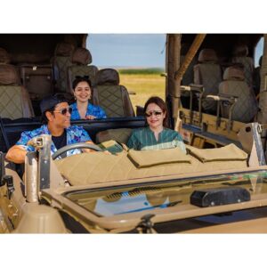 Sachin Tendulkar Instagram - Family fun, under the Masai Mara sun! ☀️ 
#MasaiMaraDiaries 

#MasaiMara #Fun #Cheetah #Drive #Safari #WildLife #giraffe #ostrich #africa #kenya #intothewild