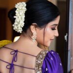 Sakshi Agarwal Instagram - Head up, Gorgeous✨ . Styling : @beingstyl Outfits: Saree @thepallushop Blouse @_sayaanika_ Mua: @murugeshmakeup_hair Photography: @sathish_photography49 Accessories @fineshinejewels . #sareelove #sareefashion #sareeshoot #beauty #kollywood #kollywoodactress