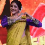 Sakshi Agarwal Instagram - Extremely honored to have received the “Best Actress Award “ for Bagheera by Mr.Ravindran- Secretary -CEG. Yearly event of Anna University -*Techofes 2023 - T Awards* held yesterday in Anna University Campus, in a very colourful manner in the presence of many eminent personalities from cine industry, educational institutions and beloved students of Anna University. . Thank you @adhikravi director for the opportunity to act in such a unique role in Bagheera and for believing in me✨ @rvbharathan @prabhudevaofficial @ganesan_s_official . Thank you #Annauniversity for this honour @techofes_official #annauniversity #techofesawards #ceg . Thank you team✨ Styling : @beingstyl Outfits: Saree @thepallushop Blouse @_sayaanika_ Mua: @murugeshmakeup_hair Photography: @sathish_photography49 Accessories @fineshinejewels Coordinated @tisisnaveen Chennai, India