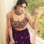 Sakshi Agarwal Instagram - Beauty is not only skin deep💕 . @savinidii_official @murugeshmakeup_hair @farhaa_makeupartist @crackjackphotography . #lehengalooks #legengalove #sakshiagarwal #beautyshot Chennai, India