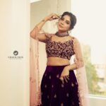 Sakshi Agarwal Instagram - Beauty is not only skin deep💕 . @savinidii_official @murugeshmakeup_hair @farhaa_makeupartist @crackjackphotography . #lehengalooks #legengalove #sakshiagarwal #beautyshot Chennai, India