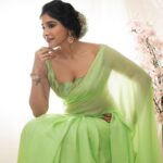 Sakshi Agarwal Instagram - Last week na Radio City Namma Veetu Manamagal Contest ku Joy Alukkas poirndhe. Was so nice to try out their bridal collection and to see all the participants. Indha vaaramum Joy Alukkas le idhu nadakudhu. So if you are a bride to be and your wedding is around the corner then head to Joy Alukkas and get a chance to win your honeymoon. . @joyalukkas @radiocitytamil_ @radiocityindia @karthipalaniappan.photography . #joyallukas #radiocity Chennai, India