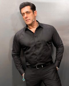Salman Khan Instagram - Right before hosting #FilmfareAwards