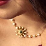 Samskruthy Shenoy Instagram - Simplicity is the ultimate sophistication ❤ Isn't this beautiful neckpiece from @kanakadhara_jewellery beautiful? 😍 #kanakadharajewellery #samskruthyshenoy #samskruthy #simplicity #sareelove #jewellerycollection #instamalayalam #instatamil