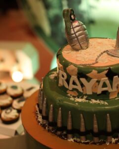 Samyuktha Shanmughanathan Instagram - Thank you for all ur love and wishes for Rayan ‘s 6th bday ! How time flies ! Can’t believe he’s gotten so big, scroll for few pics when he was so little🥰
Watch the video where I organize everything but forget the knife, and make the kiddies to sing again to buy time 😂😂 
some epic moments. 
Thank you thank you thank you much for all the  love, means sooo much to both of us ♥️
