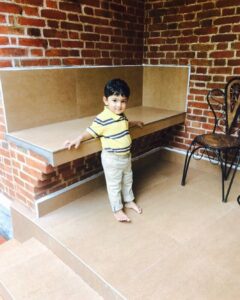 Samyuktha Shanmughanathan Instagram - Thank you for all ur love and wishes for Rayan ‘s 6th bday ! How time flies ! Can’t believe he’s gotten so big, scroll for few pics when he was so little🥰
Watch the video where I organize everything but forget the knife, and make the kiddies to sing again to buy time 😂😂 
some epic moments. 
Thank you thank you thank you much for all the  love, means sooo much to both of us ♥️