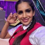 Samyuktha Shanmughanathan Instagram - 5 things they don’t teach you in school : 5. The time that’s gone is never going to come back, make the best of it. 4. You are responsible for your own happiness 3. Being kind is more important than being successful 2. Trust your instincts 1. Confidence is key ♥️
