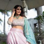 Samyuktha Shanmughanathan Instagram - Weekend vibes ♥️ Concept / show producer : Shamini Shankar @shamini_shankar_official Photography : Jenovin @crackjackphotography Costume by : Ester Rani @thorkal_couture_official Makeup & hair : Krish @krish_makeovers Jewellery: Jazz @chennai_jazz Location : Novotel omr @novotelchennaiomr