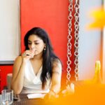 Sanam Shetty Instagram - What's your favourite drink? Pc @vivid_impressions__ #trendytuesday