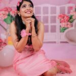 Sanchita Shetty Instagram - My special barbie 💞 Photography captured by : @tales_by_a 📸📸 Beautiful peach pink dress from : @naziasyedofficial Makeup-hairstyle : @makeup_by_jayanthi #peace #joy #love #barbie #barbielove #barbiegirl #barbiestyle #specialbarbie #barbiedoll #sanchita #sanchitashetty #spreadlovepositivity ❤️