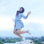 Sanchita Shetty Instagram - Fly high up in the sky 🦋 Photography captured by : @tales_by_a 📸📸 @aaronprince_photography Makeup-hairstyle : @makeup_by_jayanthi #peace #joy #love #one #small #step #can #change #your #life #streetstyle #sunset #keepsmiling #sanchita #sanchitashetty #spreadlovepositivity ❤️