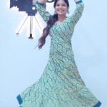Sanchita Shetty Instagram - “If you want to be more alive, love is the truest health.” Rumi Twirling was so much fun but don’t miss the end expression 😆😍 #peace #joy #love #spin #spinning #spinningdoll #sanchita #sanchitashetty #spreadlovepositivity ❤️