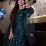 Sanchita Shetty Instagram - Love is the only thing that heals Everything ❤️ Photography captured by : @aaronprince_photography @tales_by_a 📸📸 Makeup-hairstyle : @makeup_by_jayanthi #salwar #salwarsuits #salwarkameez #green #peace #joy #love #sanchita #sanchitashetty #spreadlovepositivity ❤️