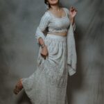 Sanchita Shetty Instagram - ❤️ Photography captured by : @tales_by_a 📸📸 Beautiful lehanga from : @naziasyed @naziasyedofficial Makeup-hairstyle : @makeup_by_jayanthi #peace #joy #love #sanchita #sanchitashetty #spreadlovepositivity ❤️