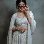 Sanchita Shetty Instagram - I see you 🥰 Photography captured by : @tales_by_a 📸📸 Beautiful lehanga from : @naziasyed @naziasyedofficial Makeup-hairstyle : @makeup_by_jayanthi #peace #joy #love #sanchita #sanchitashetty #spreadlovepositivity ❤️