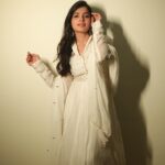 Sanchita Shetty Instagram - Happiness can exist only in Acceptance 🤍 Photography captured by : @aaronprince_photography Beautiful white salwar from : @naziasyedofficial Makeup-hairstyle : @makeup_by_jayanthi #peace #joy #love #salwar #salwarsuits #pure #white #whitesalwarsuit #sanchita #sanchitashetty #spreadlovepositivity ❤️