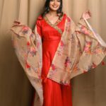 Sanchita Shetty Instagram - Happy Krishna Janmashtami 🙏❤️ May his divine presence always light up your life. Photography captured by : @aaronprince_photography Costume : @naziasyedofficial Makeup-hairstyle : @makeup_by_jayanthi #peace #joy #love #salwar #salwarsuits #red #happykrishnajanmashtami #krishnajanmashtami #krishnaconsciousness #harekrishna #krishna #krishnalove #radhekrishna #radhe #radheradhe #krishnakrishna #sanchita #sanchitashetty #spreadlovepositivity ❤️