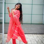Sanchita Shetty Instagram - Happy September 🌸🌺 Photography captured by : @aaronprince_photography @tales_by_a 📸📸 Makeup-hairstyle : @makeup_by_jayanthi #salwar #salwarsuits #salwarkameez #green #peace #joy #love #happy #september #hope #miracles #blessings #happyseptember #sanchita #sanchitashetty #spreadlovepositivity ❤️
