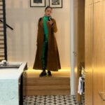 Sayani Gupta Instagram - Thank you @airbnb for this beautiful gift! Such a stunning modern home in the coolest spot in Melbourne! @australia In the beautiful @ampmfashions jacket! 😎