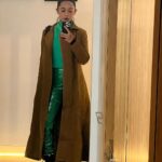Sayani Gupta Instagram - Thank you @airbnb for this beautiful gift! Such a stunning modern home in the coolest spot in Melbourne! @australia In the beautiful @ampmfashions jacket! 😎