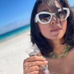 Sayani Gupta Instagram - Flew through clear blue skies, walked on pearl white sand, swam in the turquoise Pacific, hiked through 🌳to the Sunset. All today. While seeing a dozen whales, three sharks and being surrounded by tens of wallabies. Gasped, wept, laughed, jumped, prayed. Only gratitude. I have no words. @smritikiran @whitsundaysQLD @queensland @australia #seeaustralia #thisisqueensland #lovewhitsundays This has gotta be one of the prettiest spots on the planet. Hayman Island