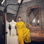 Sayani Gupta Instagram - 💫 @raw_mango @amrapalijewels @makeupartist_prasenjit 💛