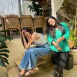 Sayli Patil Instagram - Us being us ♥️:) Celebrating this amazing human on her birthday. Today and always. Cheers to growing older, wiser and more fabulous together 🌸