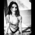 Scarlett Mellish Wilson Instagram - When Life gets blurry ,, adjust your focus ! 📷 @corygoldbergphotography Goa India