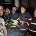 Shaheer Sheikh Instagram - Filled with so much gratitude, respect and reverence for these real heroes. Last night when the fire had spread across a building in Andheri West Shastri Nagar, Mumbai, the fire fighters reached in time and ensured that the fire came under control and helped evacuate people from the building. The on duty cops from the Oshiwara police station had also reached the location and were helping people evacuate the building. We were all doing our bit because our families were stuck, but the fire fighters and the cops took the onus to protect everyone there. To be able to assist alongside such professionals and eventually reuniting with my family was an emotional roller coaster. I just want to thank the #mumbaifirebrigade and @mumbaipolice for their sincere and heroic efforts to save lives. 🙏