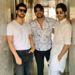 Shakti Arora Instagram - Men in white & shades game strong 🤍😎. @shaktiarora @sanjaygagnaniofficial !!!! #weekend #KundaliBhagya #SameerLuthra #prithvimalhotra #arjunsuryavanshi #ZeeTv #MenInWhite #shadesgamestrong SJ Studios