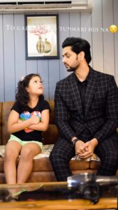 Shakti Arora Instagram - Maafi maango mujhse🥺🙈😂

@shaktiarora ❤️

#reels #reelkarofeelkaro #bollywood #love #relationshipgoals #lyrics #comedy #funny #comedyvideos #funnyvideos #funnymemes #memes😂
