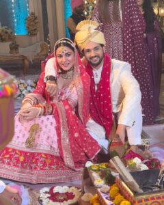 Shakti Arora Instagram - When it’s your 10th wedding in the same show and now you don’t care Why, When or With Whom it is… 🤣
#KyunkiYeMeraKundaliBhagyaHai #Preejun ❤️