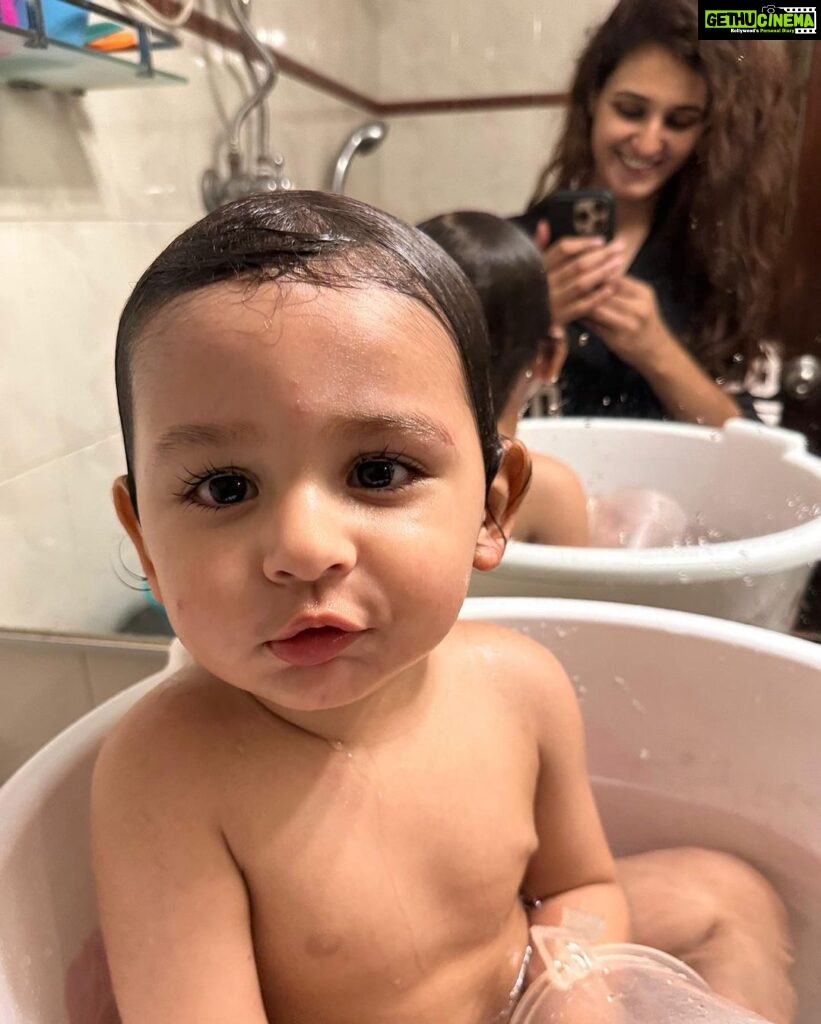 Shakti Mohan Instagram - Love of my life 👶🏻 My content source of joy Happy birthday my Aryamputtiii Chiku maasi is obsessed with you 🤩 Love youuuuuuuuu my Aryaaaaa, my baby beluga, ghuttapudiii and many other names I call him by 😆🫶🏼