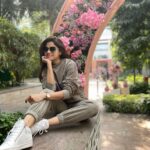 Shamita Shetty Instagram - Live life in full bloom 🌸🦋❤️ #love #live #gratitude #nature #flowers #peace #lifeisbeautiful