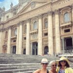Shamita Shetty Instagram - A day at St Peter’s Basilica ❤️ #stpetersbasilica #italy #rome #traveldiaries