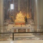 Shamita Shetty Instagram - A day at St Peter’s Basilica ❤️ #stpetersbasilica #italy #rome #traveldiaries