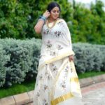 Shamna Kasim Instagram - Happy chingam 🙏 Saree: @gsensemble_official Blouse: @vasudevan.arun Jewelry: @emmadi_silver_jewellery_hyd Pics: @v_capturesphotography Hairstylist: @hairartistpoojagupta Personal staff: @pranay_kohli