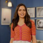 Shazahn Padamsee Instagram - Classy and sharp, the all new Flite FL-449 from @flite.footwear perfectly complements my style 💚 I love the appealing broad strap and wedge sole which make this pair look so elegant that I’m always on point when I’m wearing it! Amp up your style game with Flite and Sar Utha Kadam Badha! #Flite #SarUthaKadamBadha #FliteFootWear #WalkingDelight #Footwear