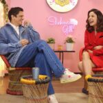 Shehnaaz Kaur Gill Instagram - Had the absolute and immense pleasure to host this wonderful actor @itsvijayvarma on my show. My mini bucket list of personalities I wanted to have on my show is slowly getting fulfilled. What an amazing episode we have shot, can’t wait for you all to watch it. #DesiVibesWithShehnaazGill Outfit: @thelocalvintage_ Stylist: @junni.khyriem MUA: @harishsalvimua Hair: @cheembabaljit2 Managed by: @kaushal_j Location @merakiistudioz