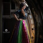 Sherin Instagram - There were, in fact, snakes on this plane 😓 Photographer - @crackjackphotography Costumes - @labelswarupa Makeup - @jiyamakeupartistry Hair - @mani_stylist_ Jewellery - @rajianand #sherin #cookwithcomali #cookuwithcomali #vijaytv #fashion #styling #travel #love #cooking EVP Film City