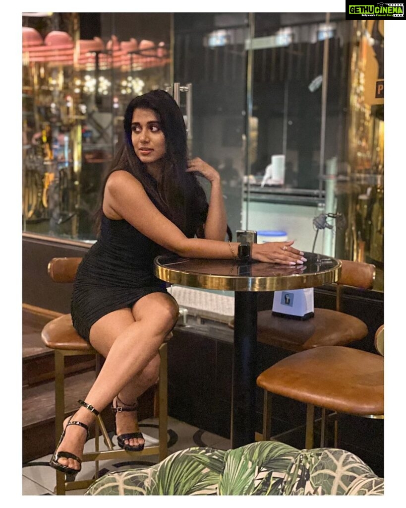 Shilpa Manjunath Instagram - 🖤🖤