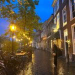 Shonali Nagrani Instagram – Leiden by night:)
#leiden #southholland #netherlands #areyouforreal #travel #travelphotography #travelgram #traveler Leiden, the Netherlands