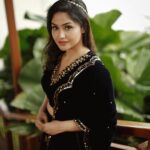 Shritha Sivadas Instagram - Mua @jo_makeup_artist Photography @kunjippaaru Costume @prakrithi_by_ramya Styling @stylestoriesbypriyanka Videography @_shutter__bug @yedukrishnan._ Jewellery @meralda.jewels Camera Assiatant @kedarhist_ Location @crowneplazakochi Crowne Plaza Kochi